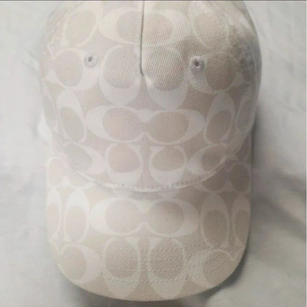 Coach hat
